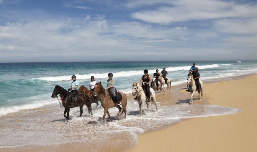 Lovaglás Portugália tengerpartján